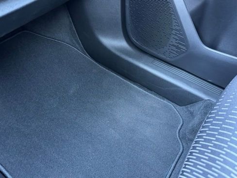 New 2026 Chevrolet Equinox LT w/ Safety and Technology Package AWD/4WD image 22