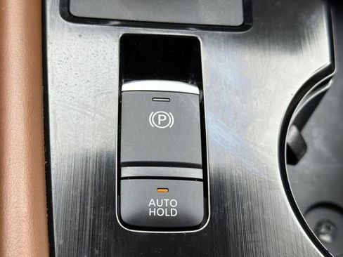 Certified 2024 Nissan Rogue Platinum w/ Platinum Premium Package image 11