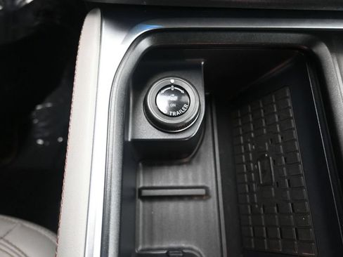 Used 2025 Ford Expedition Max Active AWD/4WD image 24