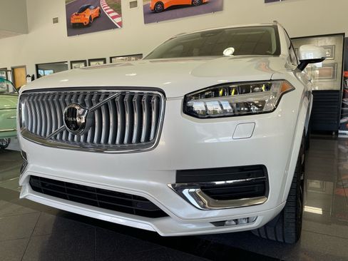 Used 2025 Volvo XC90 B5 Plus w/ Protection Package Premier AWD/4WD image 11