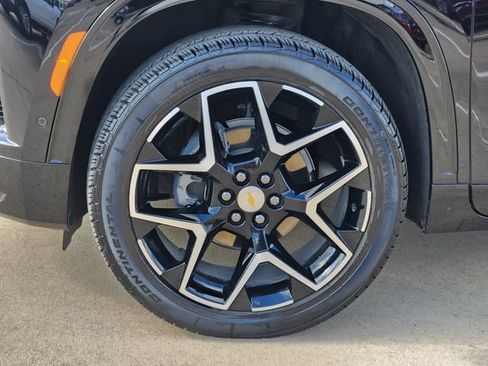 Used 2026 Chevrolet Traverse High Country w/ LPO, Floor Liner Package FWD image 18