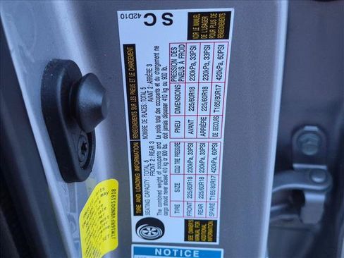 Used 2022 Toyota RAV4 SE w/ SE Grade Weather Package AWD/4WD image 21