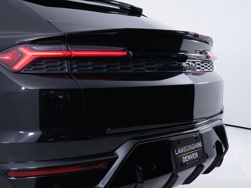 Used 2025 Lamborghini Urus SE AWD/4WD image 19