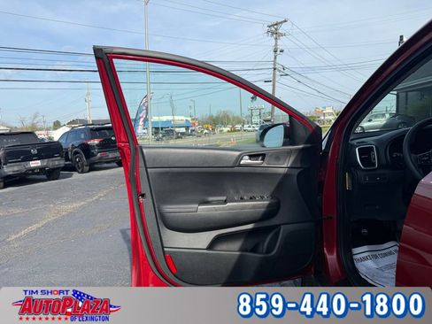 Used 2020 Kia Sportage LX image 28
