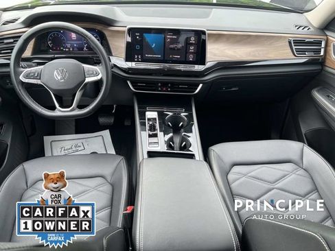 Used 2025 Volkswagen Atlas SE FWD image 31