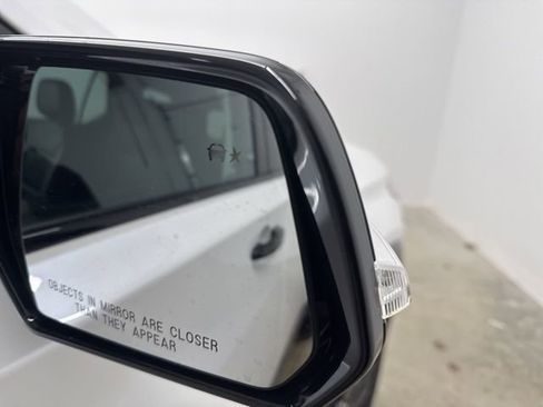 Used 2018 Chevrolet Traverse Premier w/ Redline Edition image 13