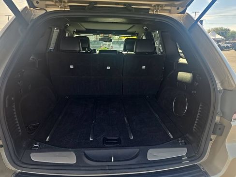 Used 2015 Jeep Grand Cherokee Overland AWD/4WD image 12