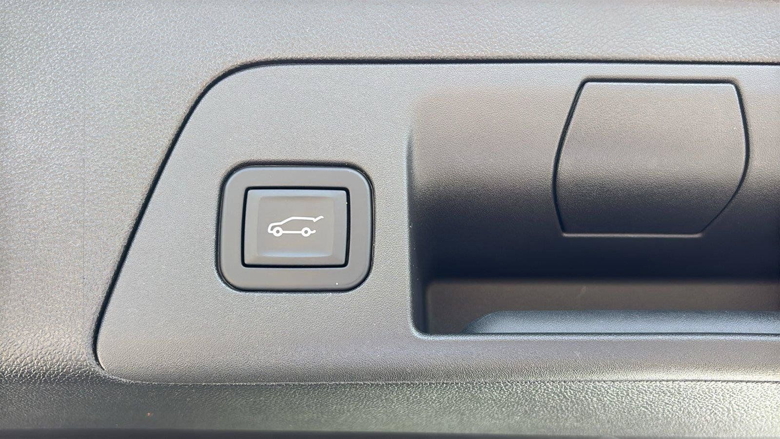 Certified 2023 Buick Envision Preferred AWD/4WD image 20