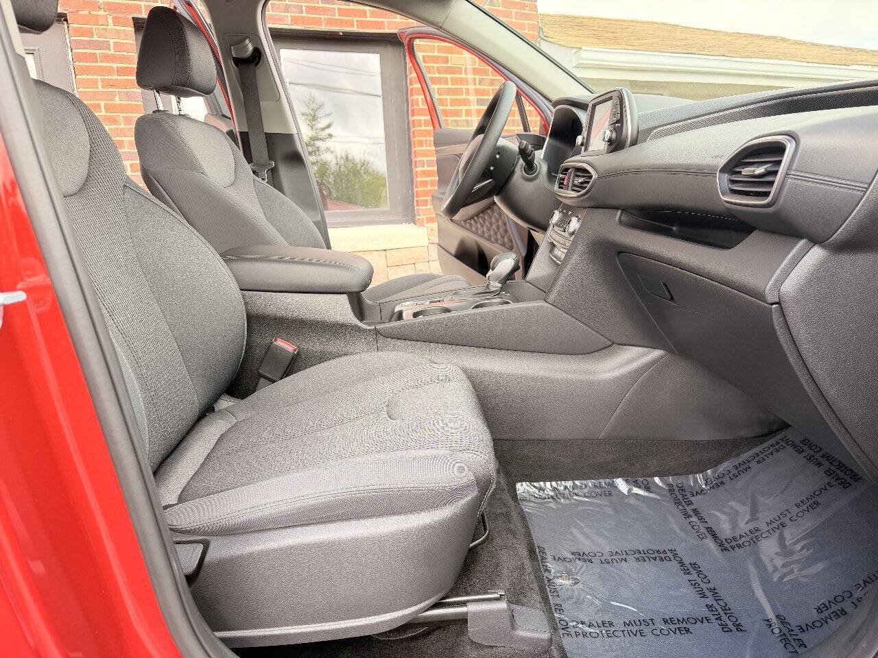 Used 2019 Hyundai Santa Fe SEL FWD image 18