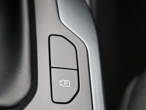 Used 2025 Kia K4 FWD image 25