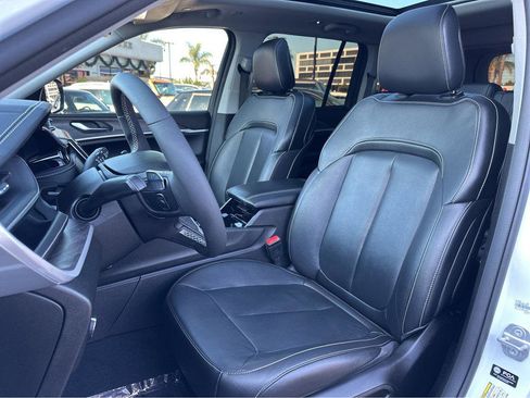 Used 2022 Jeep Grand Cherokee Limited 4xe image 8