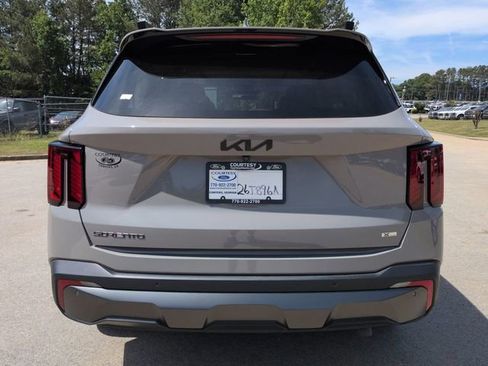 Used 2025 Kia Sorento SX AWD/4WD image 6