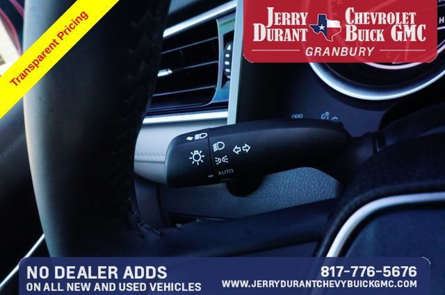 Used 2018 Toyota Camry XLE FWD image 15