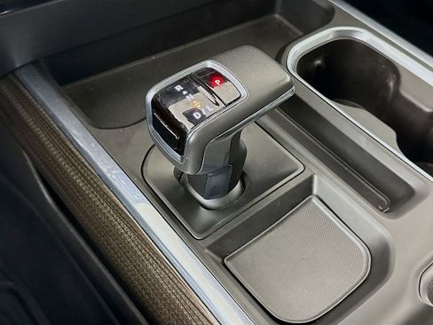 Used 2022 Chevrolet Silverado 1500 LT Trail Boss w/ LT Trail Boss Premium Package image 18