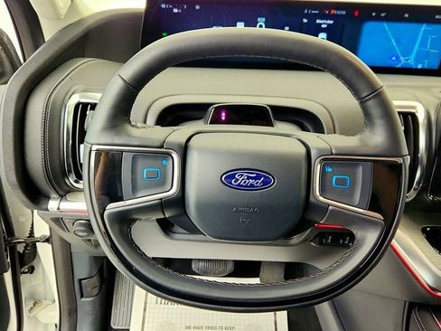 Used 2025 Ford Expedition Max Platinum image 14