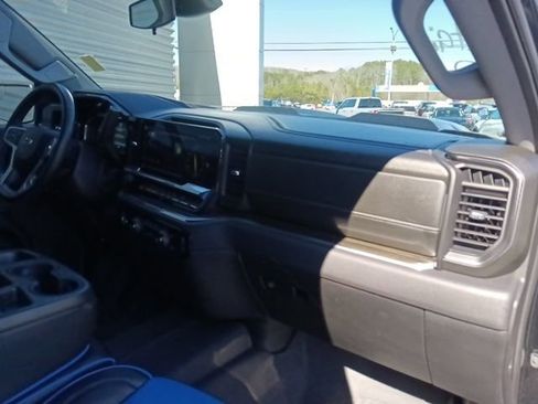 Used 2024 Chevrolet Silverado 1500 LT Trail Boss AWD/4WD image 26