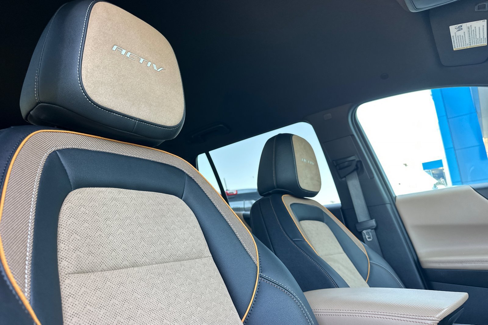 Used 2025 Chevrolet Equinox ACTIV w/ Safety and Technology Package AWD/4WD image 21