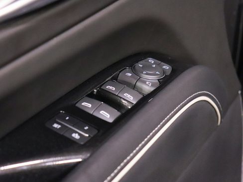 Certified 2023 Cadillac Escalade Sport Platinum w/ LPO, ONYX Package image 12