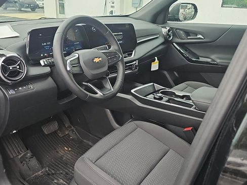 Used 2026 Chevrolet Equinox LT AWD/4WD image 12