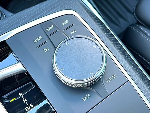 New 2026 BMW 330i Sedan w/ Premium Package RWD image 28