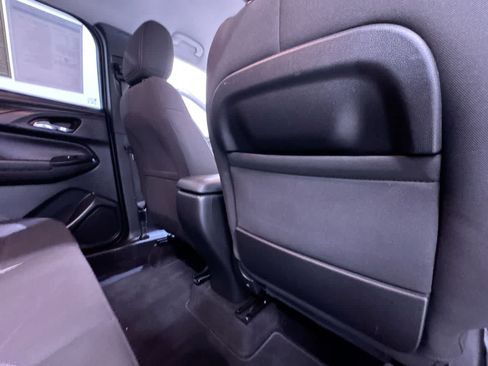 Used 2022 Chevrolet TrailBlazer LT FWD image 39