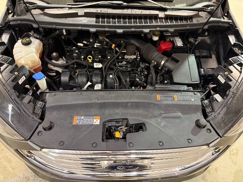 Used 2019 Ford Edge SE AWD/4WD image 33