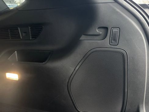 Used 2024 Ford Edge Titanium w/ Titanium Elite Package image 12