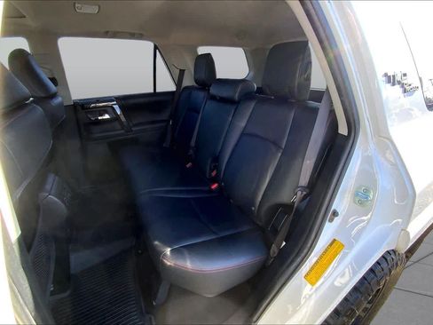 Used 2019 Toyota 4Runner TRD Off-Road Premium AWD/4WD image 21