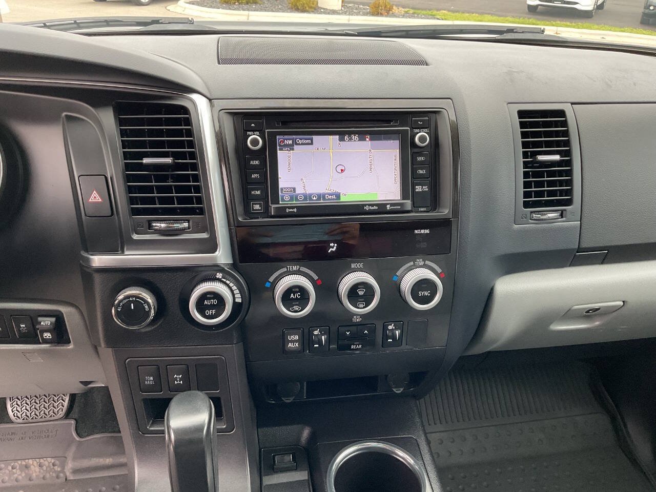 Used 2018 Toyota Sequoia Limited w/ Safety & Convenience Package AWD/4WD image 25