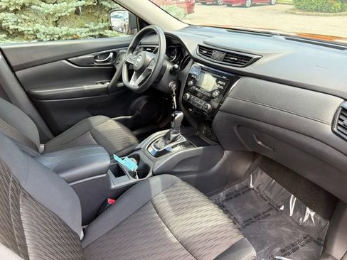 Used 2017 Nissan Rogue S w/ S Appearance Package FWD image 25