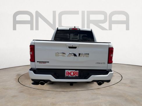 Used 2025 RAM 1500 Big Horn AWD/4WD image 9