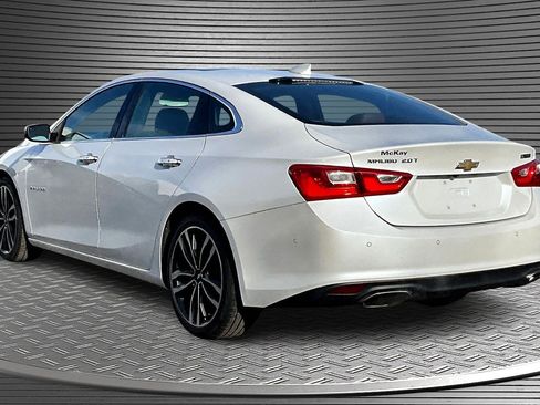 Used 2016 Chevrolet Malibu Premier w/ Driver Confidence Package II image 4