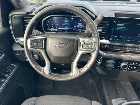 Used 2022 Chevrolet Silverado 1500 RST image 14