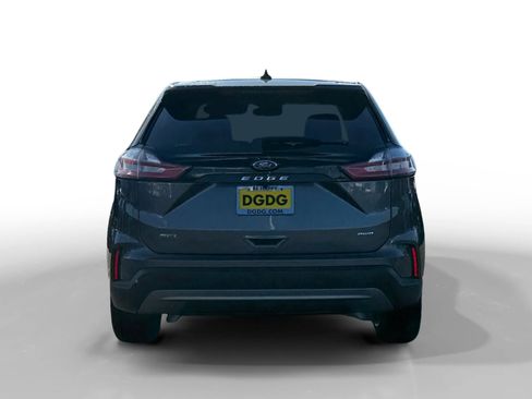 Used 2023 Ford Edge SEL image 4