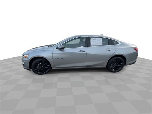 Used 2025 Chevrolet Malibu LT w/ Sport Edition image 5