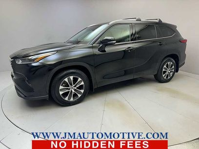 Used 2021 Toyota Highlander XLE