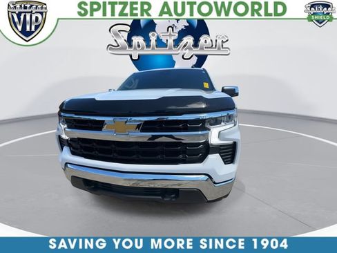 Used 2024 Chevrolet Silverado 1500 LT AWD/4WD image 3