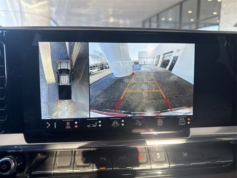 Certified 2024 GMC Sierra 2500 SLT w/ SLT Premium Package image 15