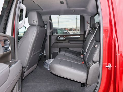 New 2026 GMC Sierra 2500 SLT w/ SLT Premium Package image 10