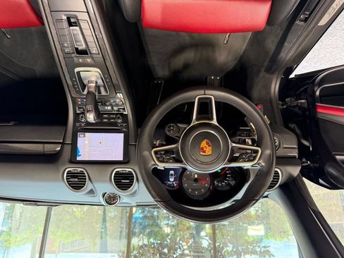 Used 2018 Porsche 718 Boxster S RWD image 23