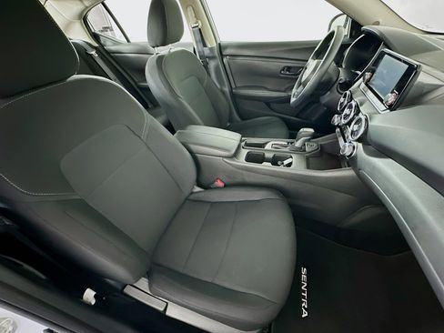 Used 2025 Nissan Sentra S image 28
