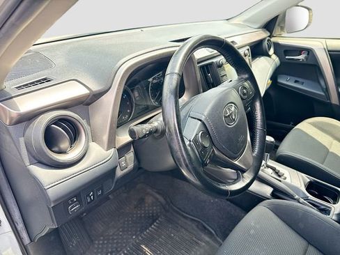 Used 2018 Toyota RAV4 XLE w/ Plus Extra Value Package AWD/4WD image 13