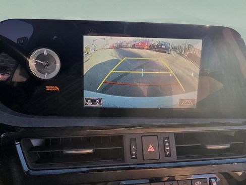 Certified 2022 Lexus ES 350 w/ Premium Package image 18