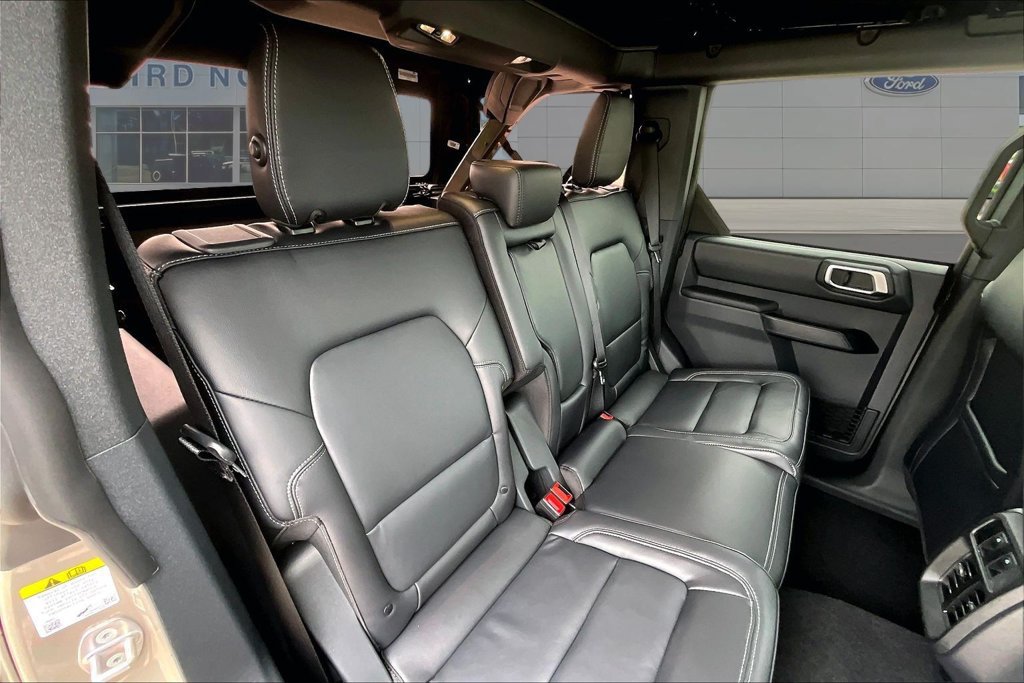 New 2026 Ford Bronco Outer Banks AWD/4WD image 11