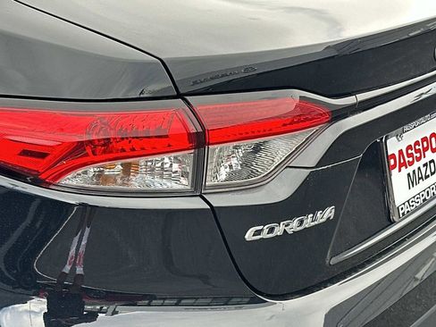 Used 2024 Toyota Corolla LE FWD image 9