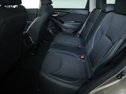 Used 2023 Subaru Forester Premium AWD/4WD image 14