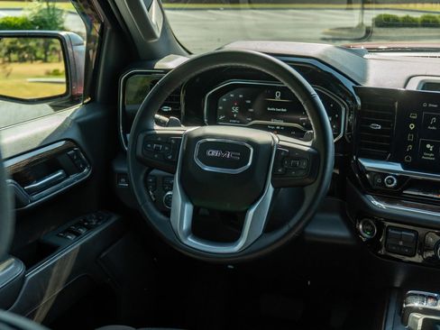 Used 2024 GMC Sierra 1500 Elevation AWD/4WD image 22