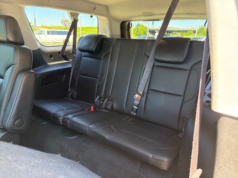 Used 2016 Chevrolet Suburban LT AWD/4WD image 22