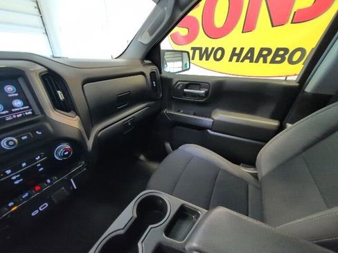 Used 2024 Chevrolet Silverado 1500 Custom AWD/4WD image 21