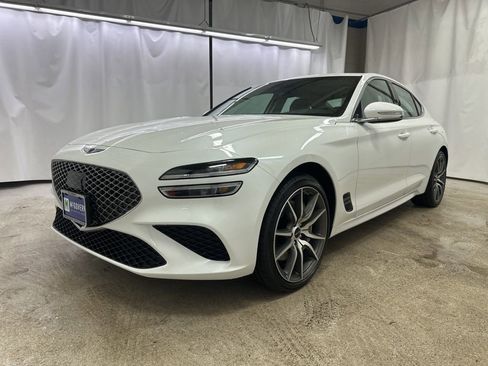 Used 2026 Genesis G70 2.5T image 1